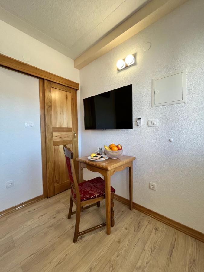 Mountain View Rooms Zadvarje Kültér fotó